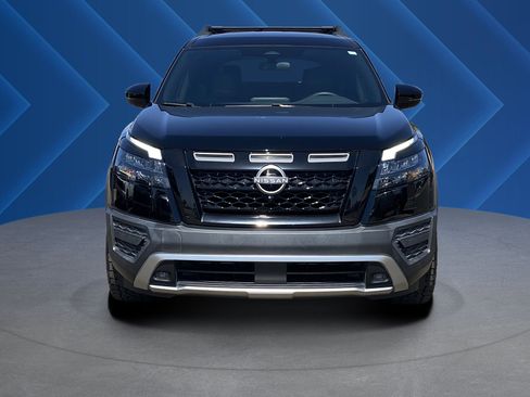 Used 2024 Nissan Pathfinder Rock Creek AWD/4WD image 8