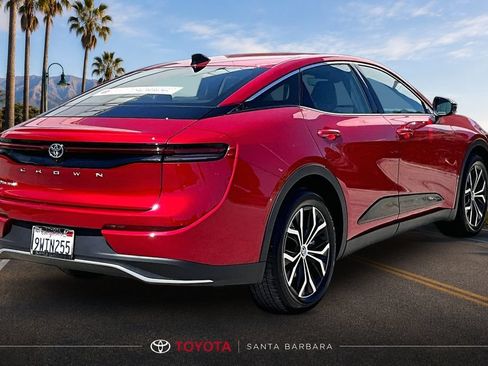 Certified 2026 Toyota Crown AWD/4WD image 5
