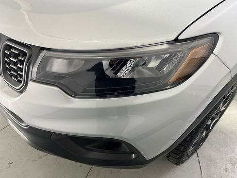 Used 2024 Jeep Compass Trailhawk image 37