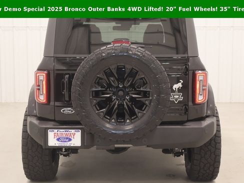 New 2025 Ford Bronco Outer Banks image 8