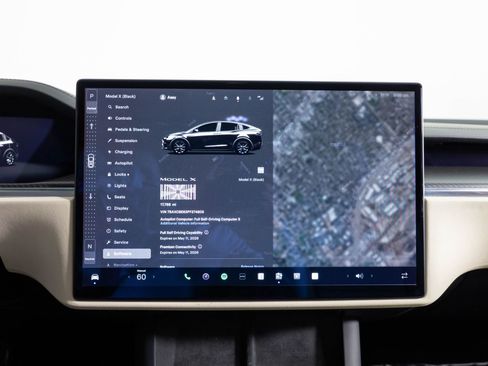 Used 2023 Tesla Model X Plaid image 43