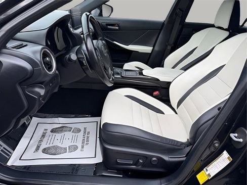 Used 2022 Lexus IS 350 F Sport w/ Accessory Package image 16