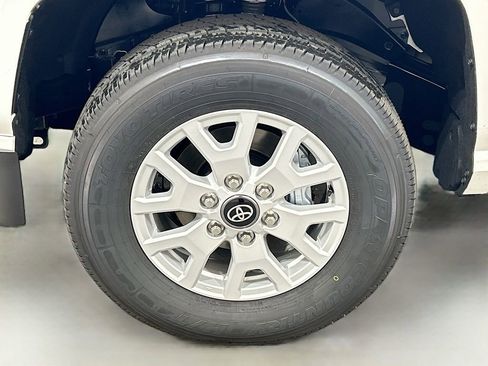 New 2026 Toyota Tacoma SR5 AWD/4WD image 9