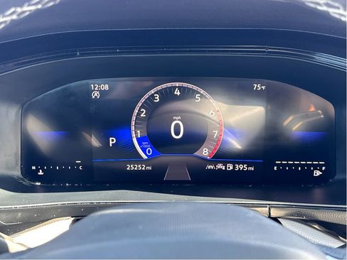 Used 2024 Volkswagen Taos S image 17