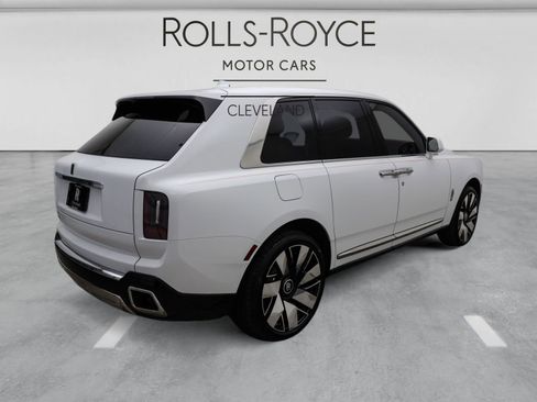 New 2026 Rolls-Royce Cullinan AWD/4WD image 10
