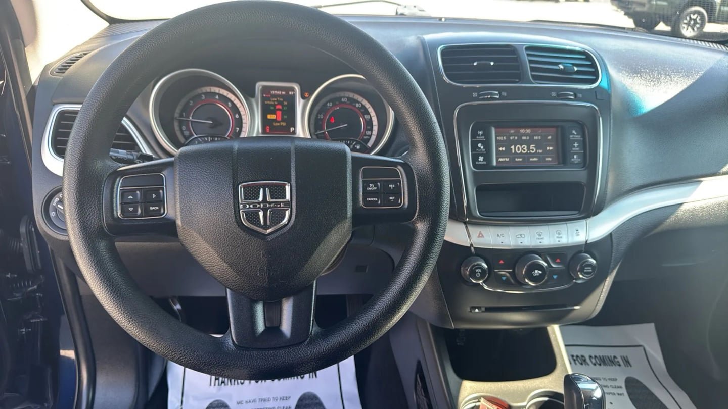 Used 2017 Dodge Journey SE FWD image 14