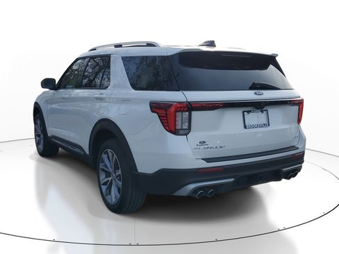 Used 2025 Ford Explorer Platinum w/ Ultimate Package image 4