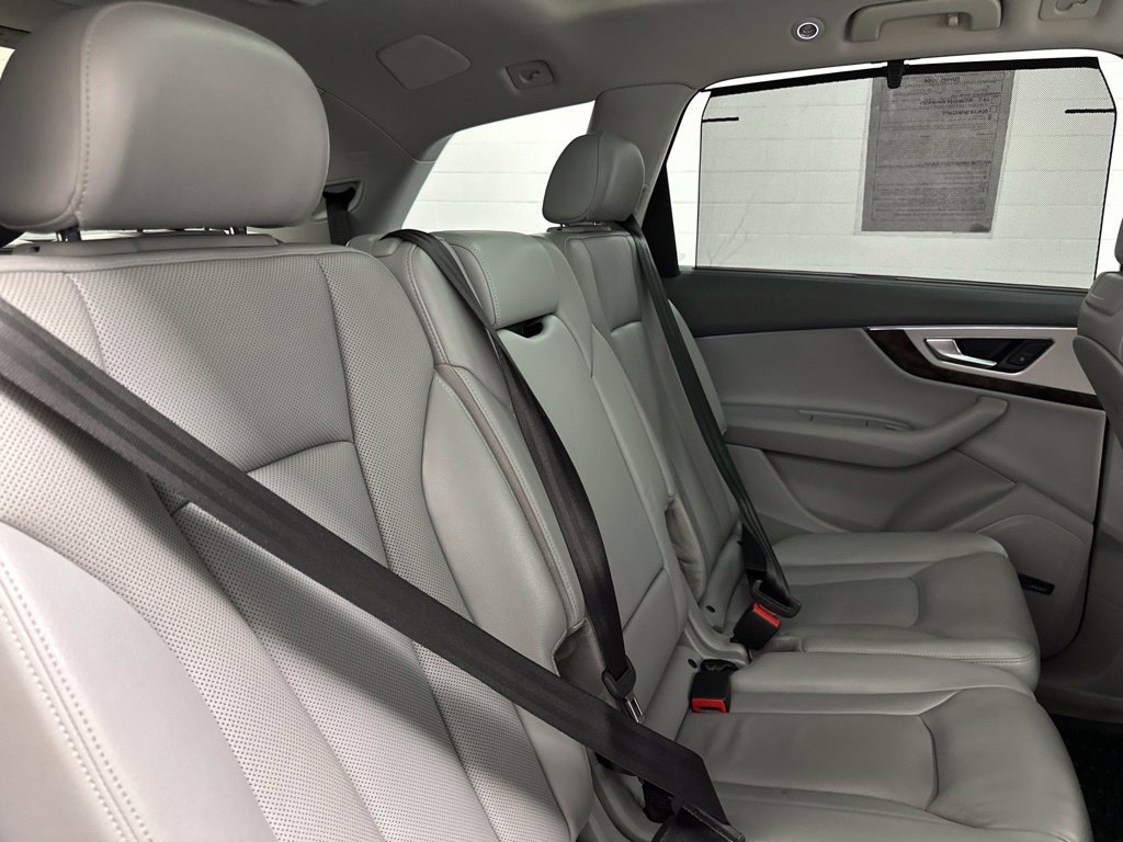 Used 2018 Audi Q7 2.0T Premium Plus w/ Premium Plus Package AWD/4WD image 27
