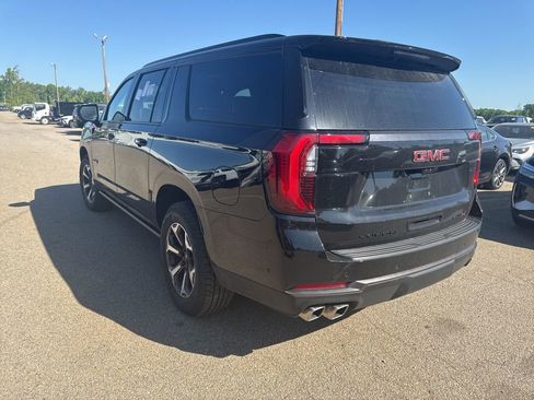 Used 2025 GMC Yukon XL AT4 Ultimate w/ LPO, AT4 Appearance Package AWD/4WD image 2
