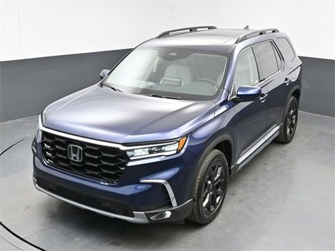 New 2025 Honda Pilot Touring image 15