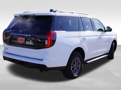 Certified 2025 Ford Expedition Active image 7