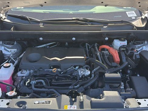 Certified 2025 Toyota RAV4 LE image 41