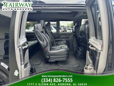 Used 2021 Chevrolet Express 2500 w/ Enhanced Convenience Package RWD image 12