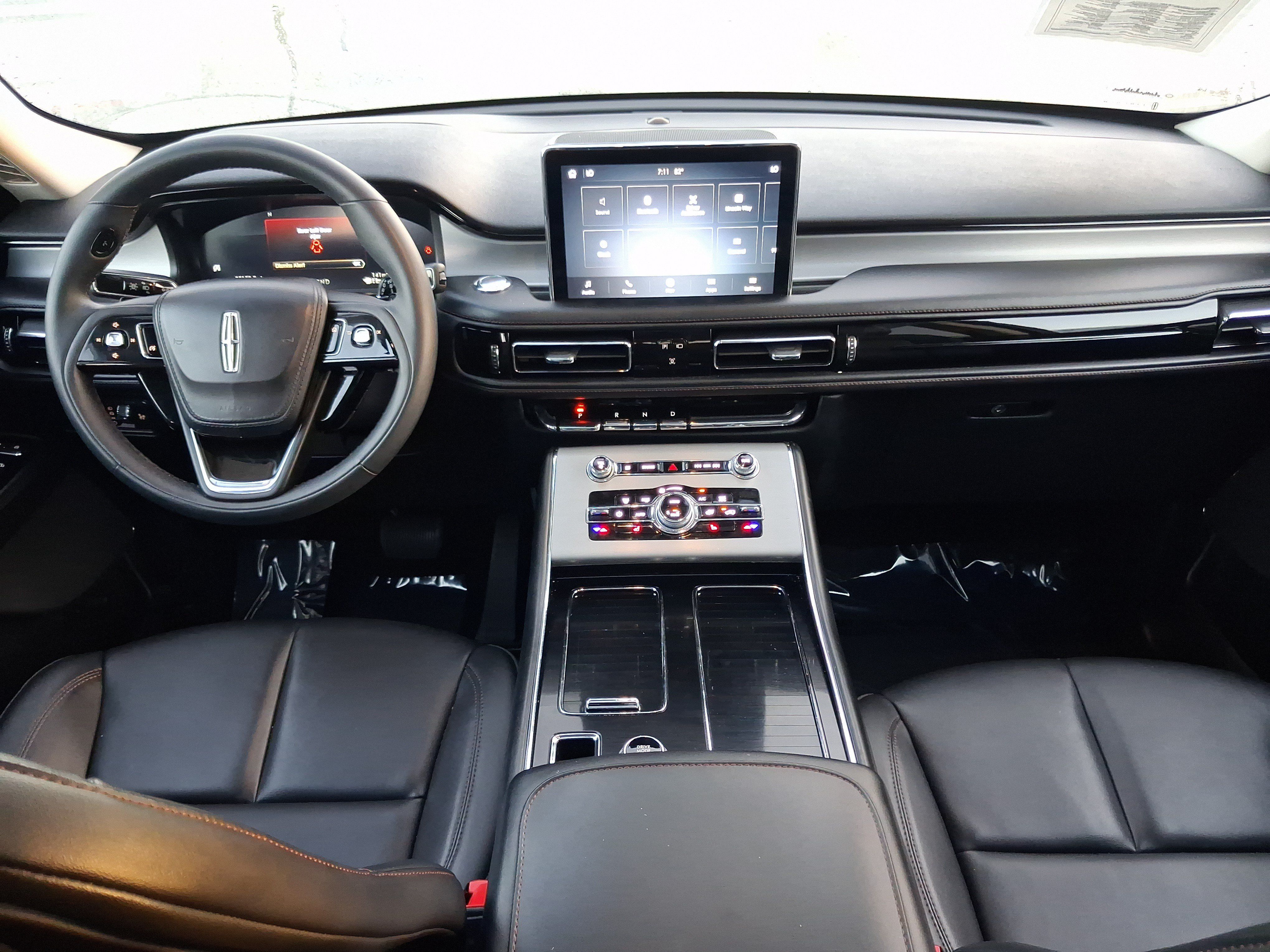 Certified 2023 Lincoln Aviator 2WD w/ Premium Package image 7
