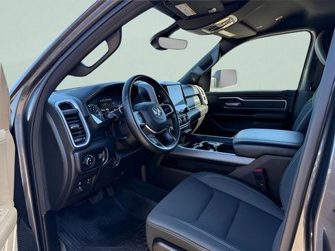 Used 2022 RAM 1500 Big Horn AWD/4WD image 4