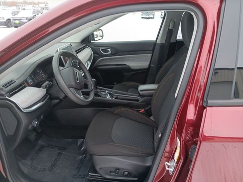 Certified 2022 Jeep Compass Sport image 10