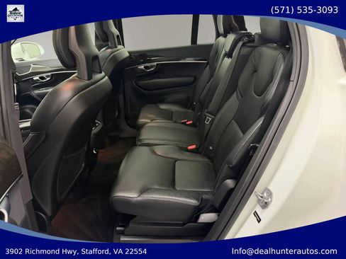 Used 2017 Volvo XC90 T6 Momentum w/ Momentum Plus Package AWD/4WD image 23