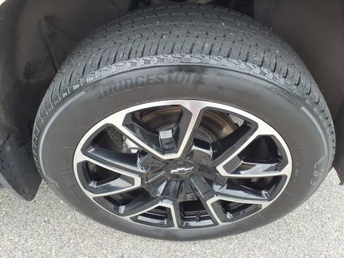 Used 2023 Chevrolet Tahoe RST w/ Luxury Package AWD/4WD image 12
