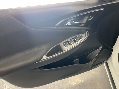 Used 2024 Chevrolet Malibu LT image 17