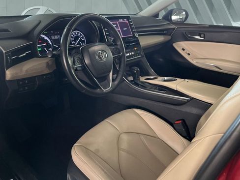Used 2022 Toyota Avalon XLE w/ Moonroof Package image 11