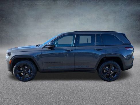 New 2026 Jeep Grand Cherokee Limited w/ Limited Altitude Package AWD/4WD image 6