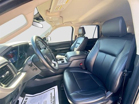Used 2024 Ford Expedition Max XLT image 23