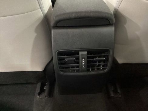 Used 2023 Toyota Corolla Cross L AWD/4WD image 13