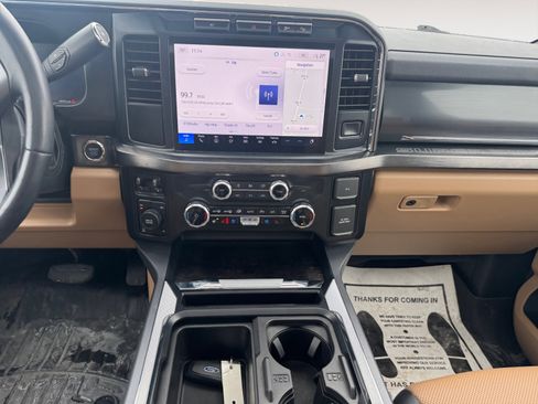 Used 2024 Ford F350 Lariat w/ Black Appearance Package image 11