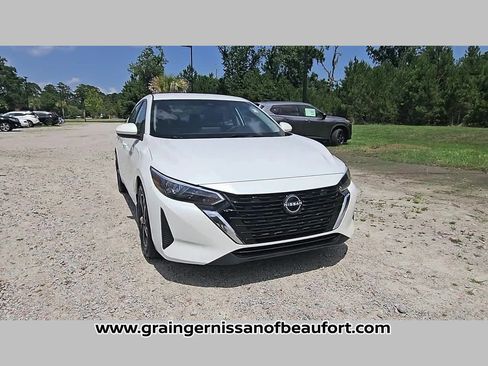 Used 2025 Nissan Sentra SV w/ All-Weather Package FWD image 19