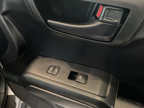 Used 2020 Toyota Tacoma SR image 24