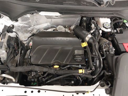 Used 2024 Chevrolet Trax RS image 30