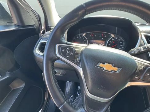 Used 2022 Chevrolet Equinox LT FWD image 28