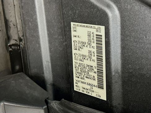 Used 2023 Nissan Rogue SV image 12