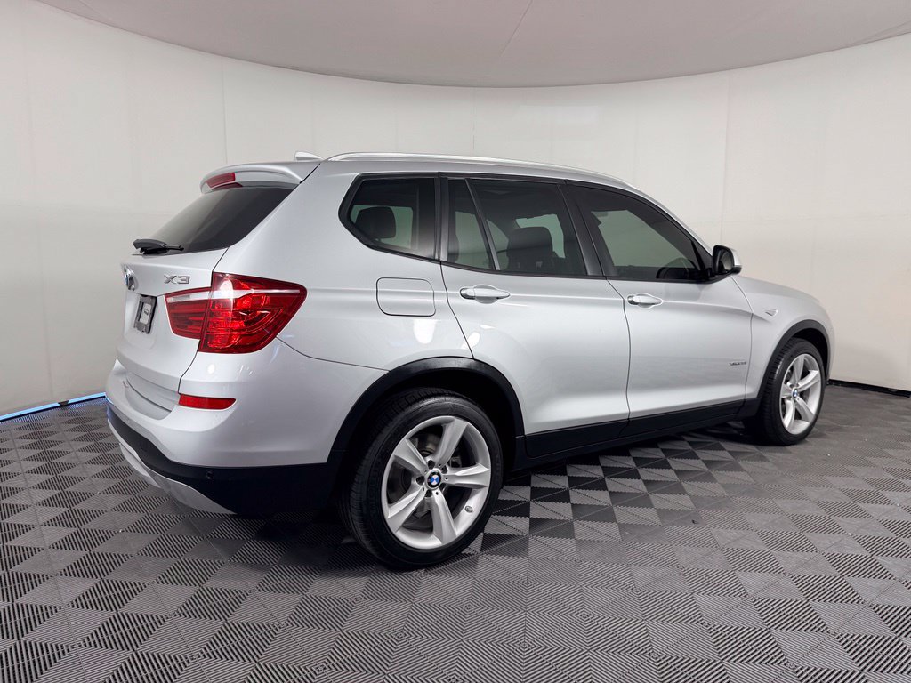 Used 2017 BMW X3 xDrive28i AWD/4WD image 6