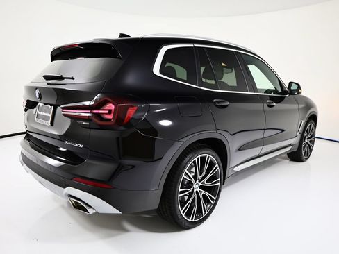 Used 2024 BMW X3 xDrive30i w/ Premium Package AWD/4WD image 7