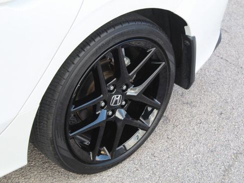 Used 2022 Honda Civic Sport image 6