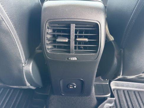 Used 2022 Ford Escape SEL image 29