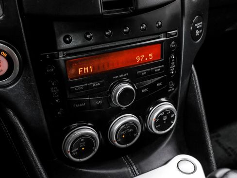 Used 2012 Nissan 370Z Touring w/ Sport Pkg RWD image 34