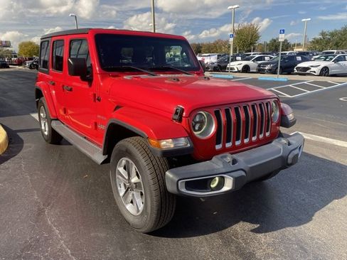 Used 2020 Jeep Wrangler Unlimited Sahara image 2