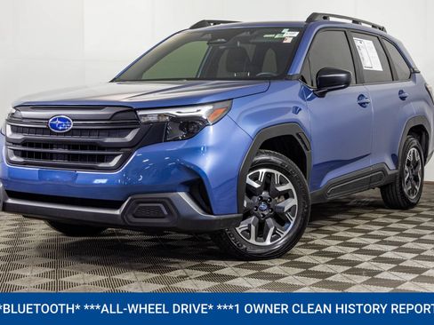 Used 2025 Subaru Forester AWD/4WD image 2