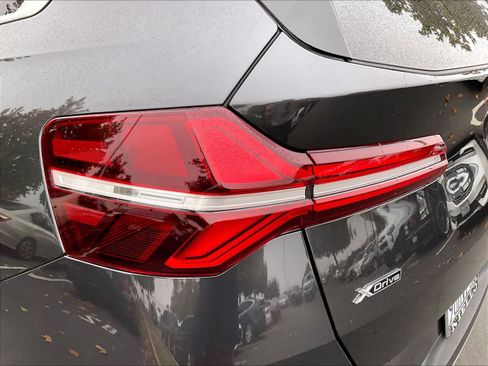 Used 2025 BMW X3 xDrive30i w/ Convenience Package image 29