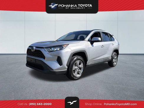 Used 2022 Toyota RAV4 LE AWD/4WD image 1