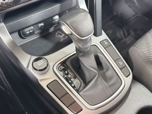 Used 2025 Kia Seltos LX AWD/4WD image 18