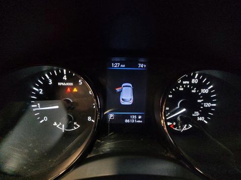 Used 2021 Nissan Rogue Sport S image 23