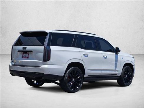 Used 2025 Cadillac Escalade Sport AWD/4WD image 5