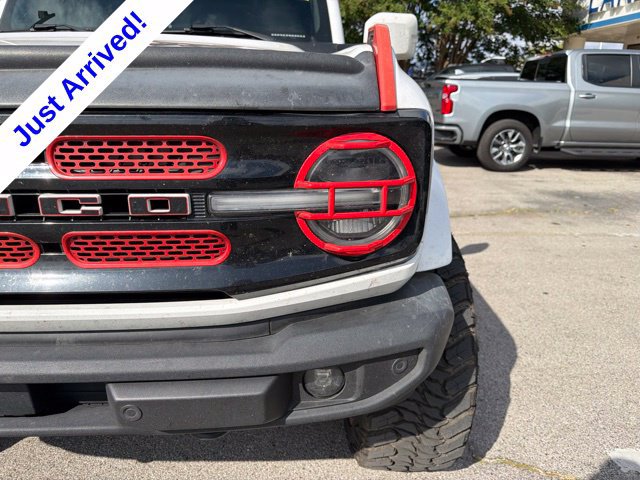 Used 2021 Ford Bronco Outer Banks AWD/4WD image 9