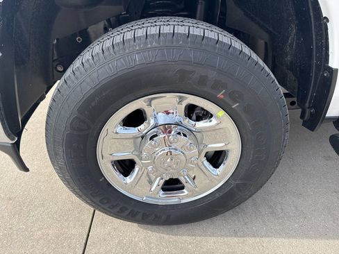 New 2026 RAM 2500 Tradesman AWD/4WD image 5