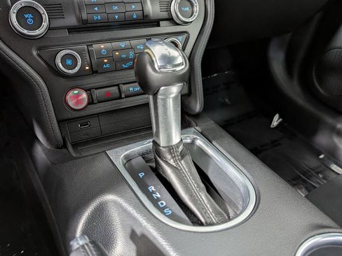 Used 2018 Ford Mustang Coupe image 28