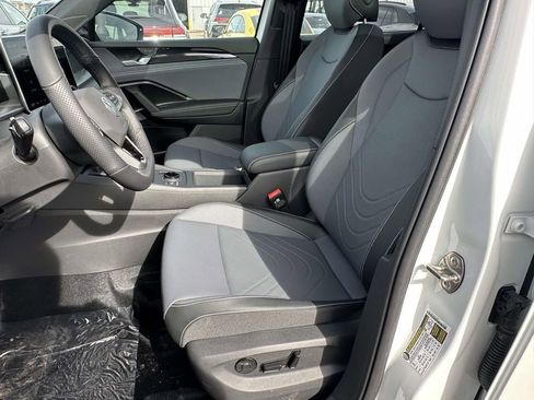New 2026 Volkswagen Tiguan SE R-Line AWD/4WD image 14