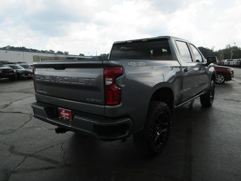 Used 2022 Chevrolet Silverado 1500 Custom w/ Safety Confidence Package AWD/4WD image 6